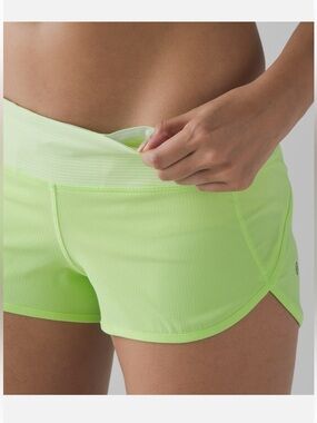 Lululemon Speed Shorts - 2.5"